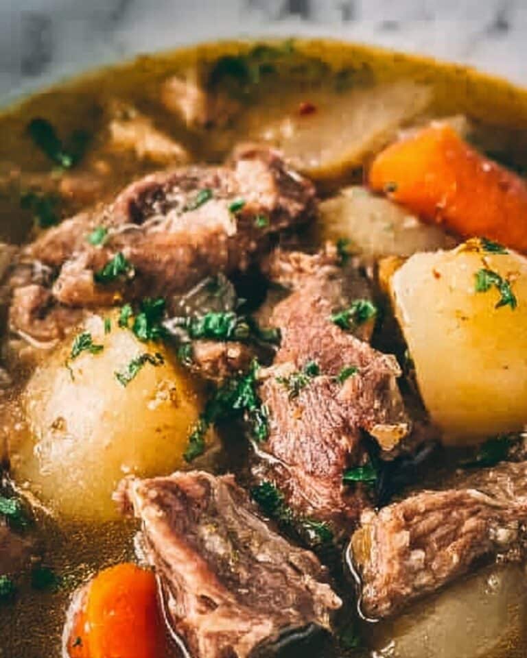 Burgoo: Amazing Ultimate Comfort Food for Family Gatherings Recipe