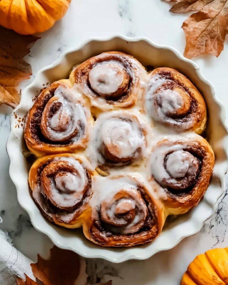 Pumpkin Cream Cheese Cinnamon Rolls Recipe