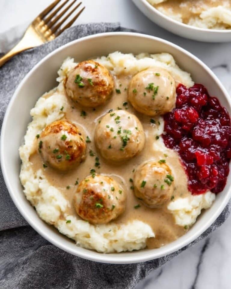 Chicken Swedish Meatballs in Creamy Gravy Recipe
